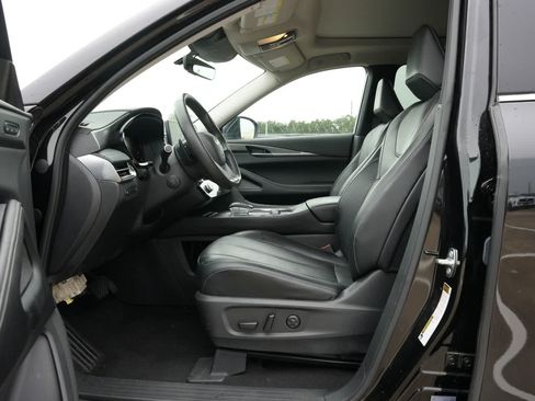 Certified 2023 INFINITI QX60 Luxe w/ Cargo Package FWD image 17