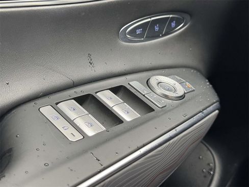 Certified 2024 Genesis GV70 2.5T Advanced w/ Advanced Package image 15