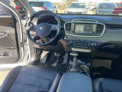 Certified 2020 Kia Sorento SX image 20