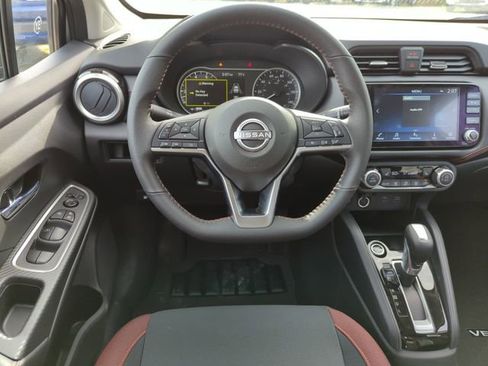 New 2025 Nissan Versa SR w/ Trunk Package FWD image 15