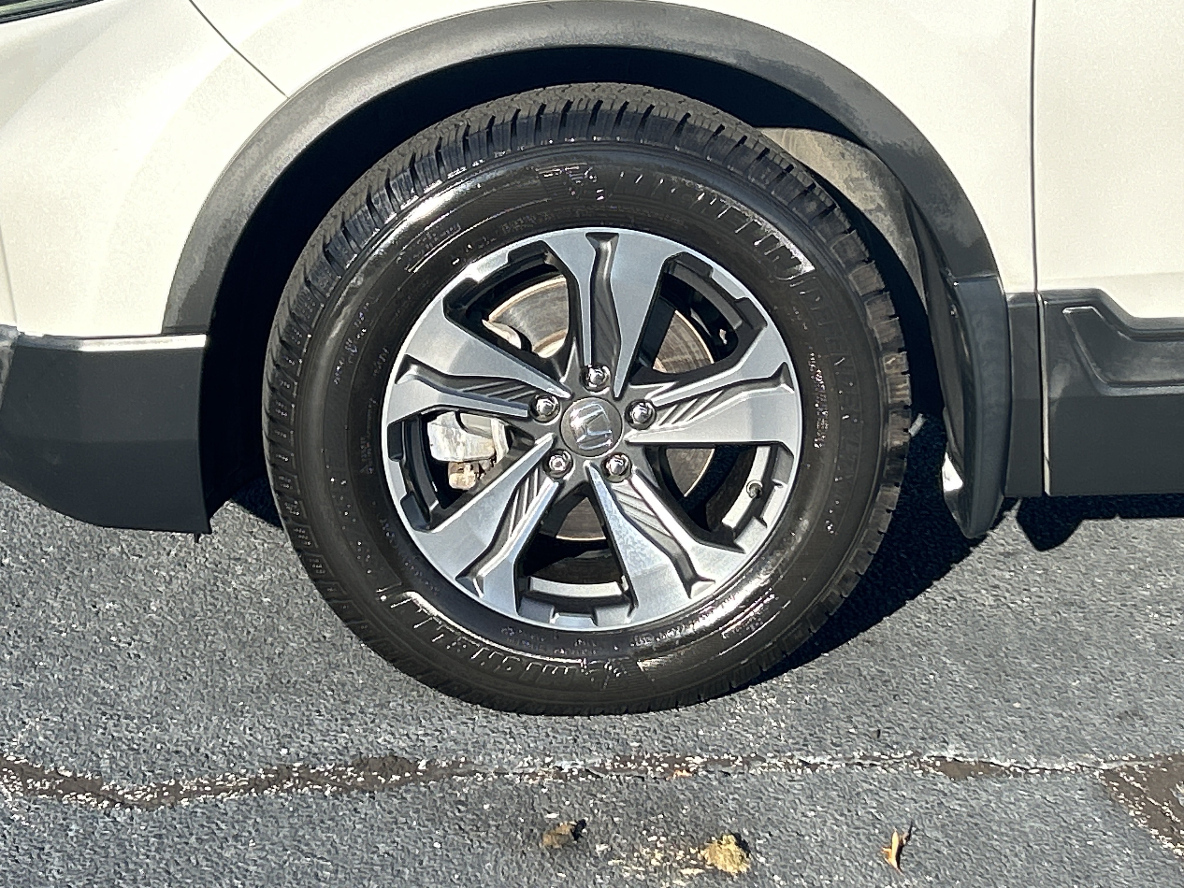 Used 2019 Honda CR-V LX image 32
