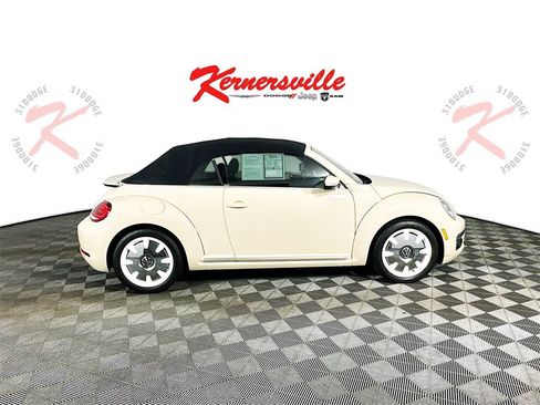 Used 2019 Volkswagen Beetle 2.0T SE image 8