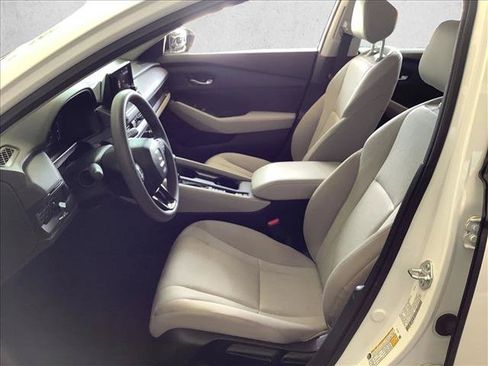 Used 2025 Honda Accord LX image 17
