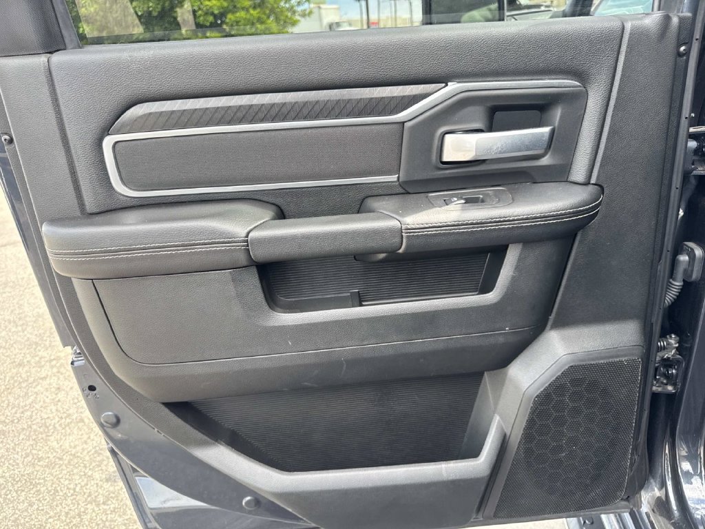 Used 2025 RAM 2500 Big Horn AWD/4WD image 19