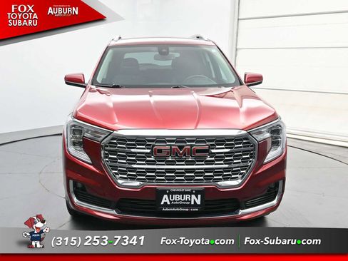 Used 2023 GMC Terrain Denali AWD/4WD image 3