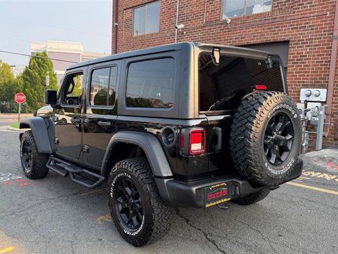 Used 2021 Jeep Wrangler Unlimited Sport AWD/4WD image 8