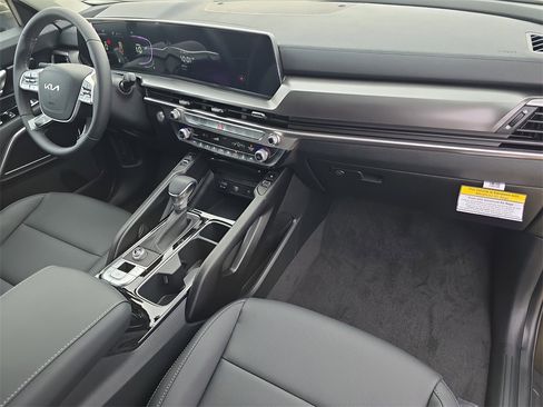 New 2025 Kia Telluride S image 14
