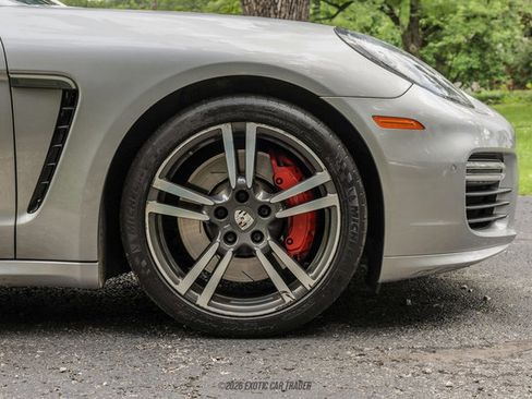 Used 2016 Porsche Panamera GTS AWD/4WD image 76