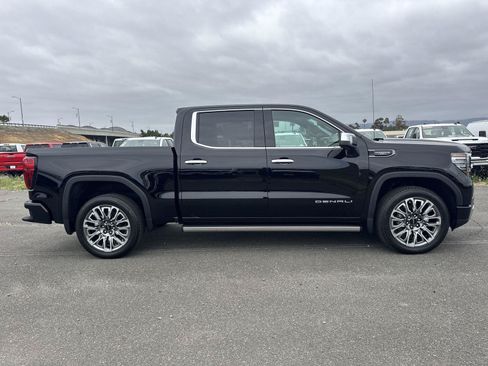 New 2026 GMC Sierra 1500 Denali Ultimate AWD/4WD image 3