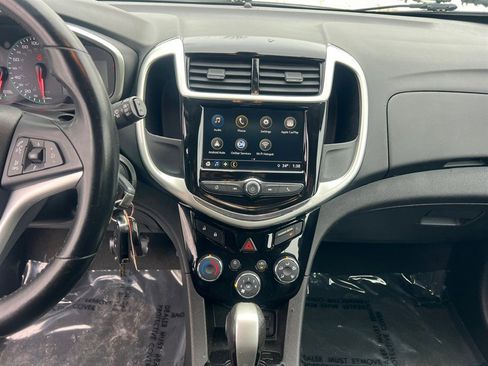 Used 2018 Chevrolet Sonic LT image 19