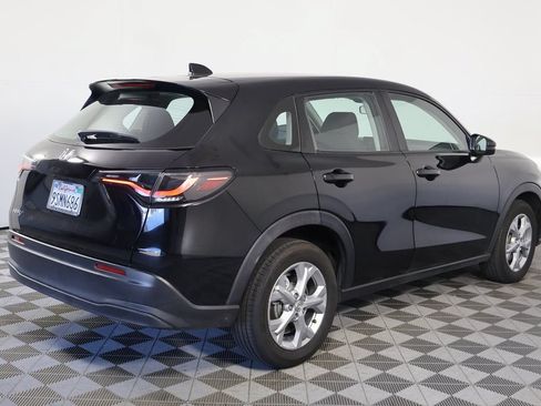 Used 2025 Honda HR-V LX image 4