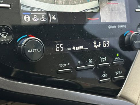 Used 2018 Toyota Camry XLE w/ Audio Package image 21