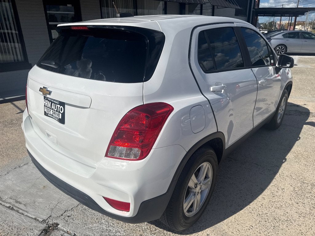 Used 2019 Chevrolet Trax LS w/ Tint and Cruise Package FWD image 4