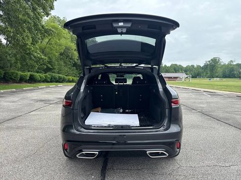 Used 2025 Jaguar F-PACE R-Dynamic S AWD/4WD image 9