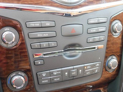 Used 2017 Nissan Armada Platinum image 9