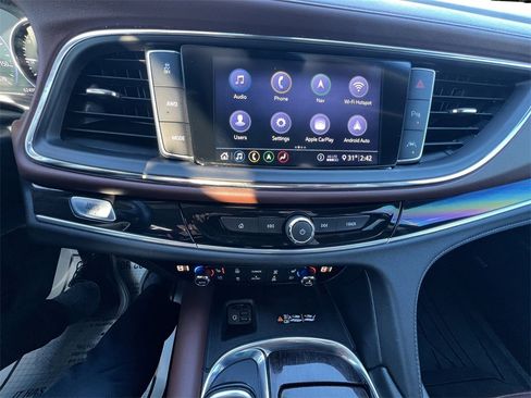 Used 2021 Buick Enclave Avenir w/ Avenir Technology Package image 24