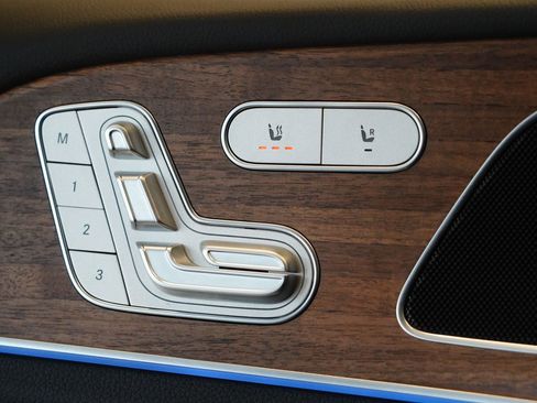 Used 2025 Mercedes-Benz GLE 450 GLE 450 image 28