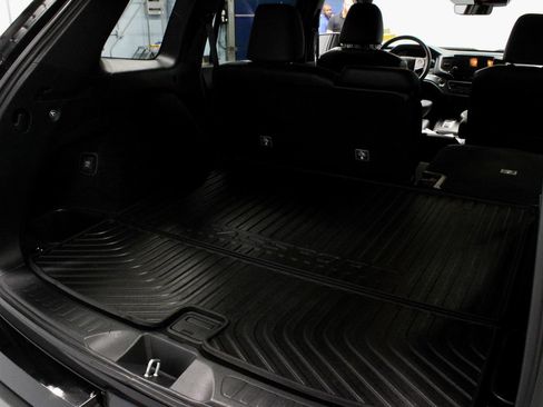 Used 2023 Honda Passport EX-L image 16