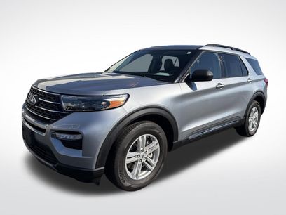 Certified 2024 Ford Explorer XLT w/ Equipment Group 202A