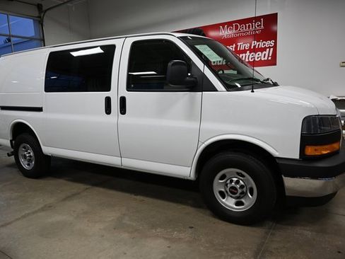 Used 2019 GMC Savana 2500 w/ Driver Convenience Package image 4