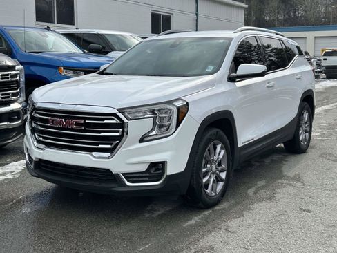 Used 2023 GMC Terrain SLT image 7