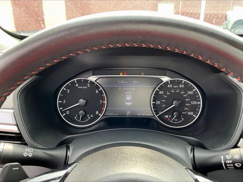 Used 2023 Nissan Altima 2.5 SR FWD image 5