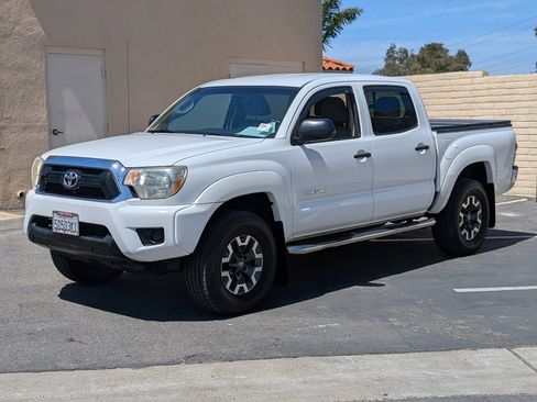 Used 2013 Toyota Tacoma PreRunner w/ SR5 Pkg image 11