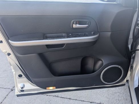 Used 2006 Suzuki Grand Vitara Premium image 9