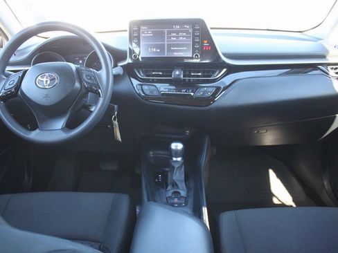 Used 2021 Toyota C-HR LE image 8