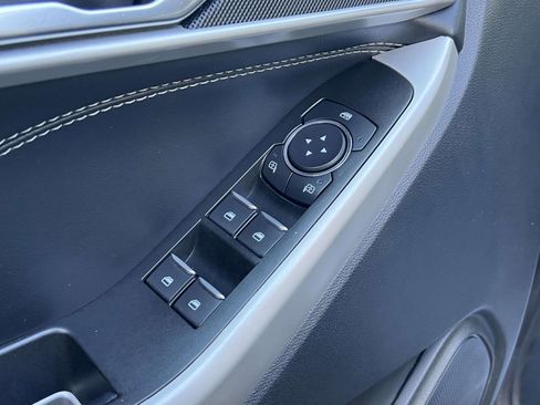 Certified 2022 Ford Explorer XLT image 17