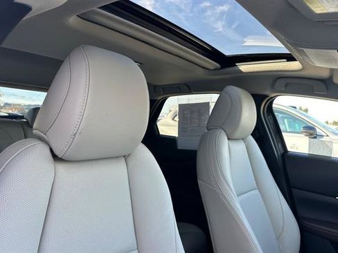 Certified 2025 MAZDA CX-30 AWD 2.5 S w/ Premium Package image 18