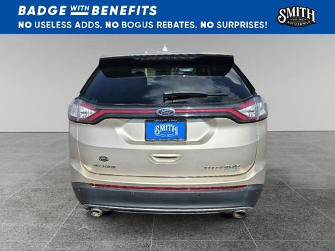 Used 2018 Ford Edge Titanium w/ Technology Package FWD image 5