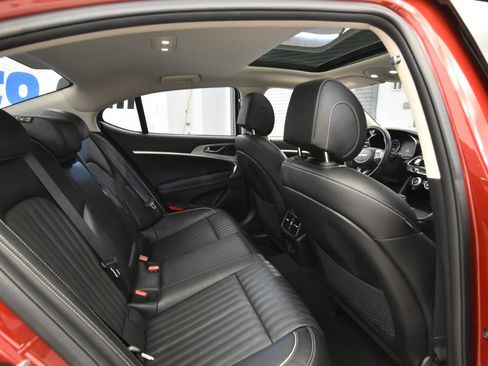 Used 2022 Genesis G70 2.0T w/ Prestige Package image 16