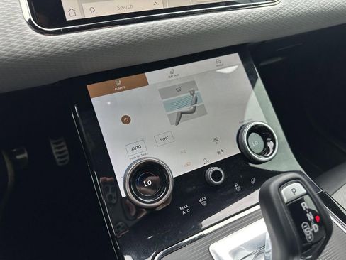 Used 2023 Land Rover Range Rover Evoque R-Dynamic S image 24