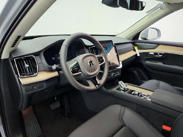 New 2027 Volvo XC90 B5 Plus AWD/4WD image 20