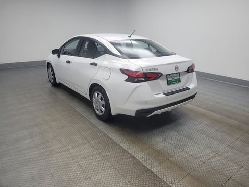 Used 2022 Nissan Versa S FWD image 3