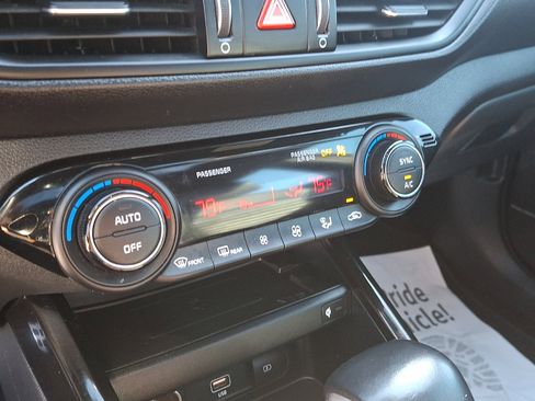Used 2022 Kia Forte GT w/ GT2 Package image 16