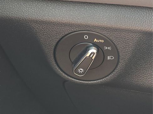 New 2026 Volkswagen Jetta SE FWD image 20