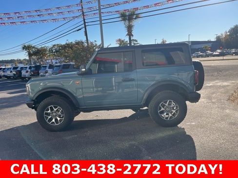 Used 2022 Ford Bronco Badlands image 35