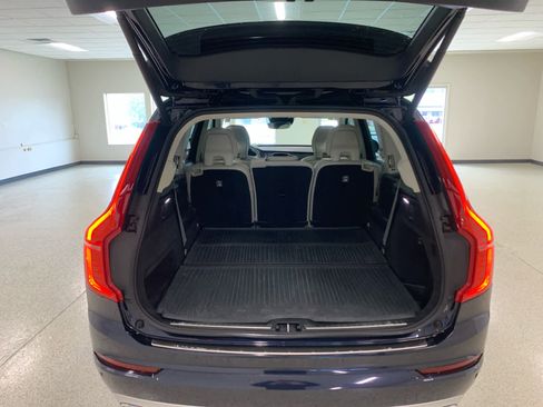 Used 2019 Volvo XC90 T6 Momentum w/ Advanced Package AWD/4WD image 7