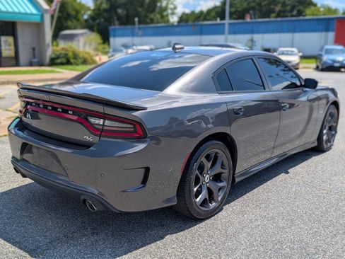 Used 2019 Dodge Charger R/T RWD image 8