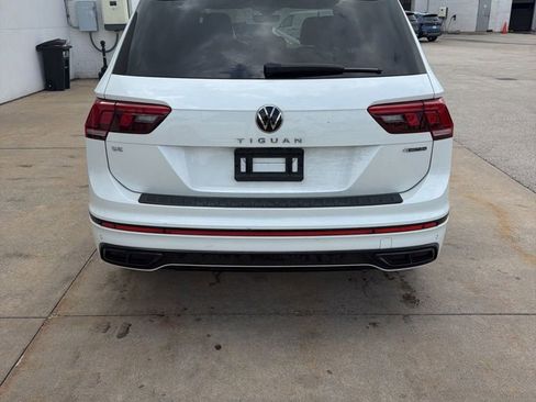 Used 2023 Volkswagen Tiguan SE R-Line AWD/4WD image 5