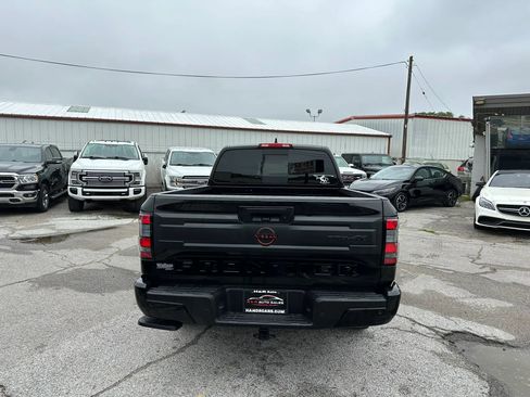 Used 2025 Nissan Frontier PRO-4X AWD/4WD image 4