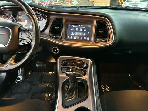 Used 2021 Dodge Challenger R/T image 34