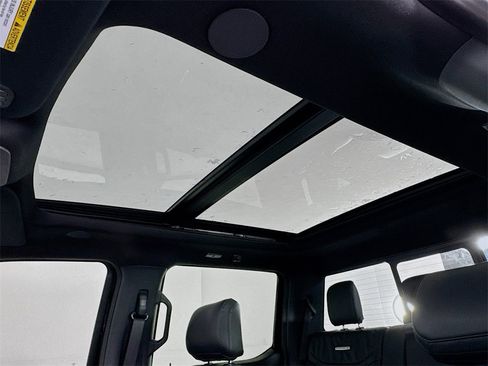 Used 2026 Ford F450 Platinum w/ FX4 Off-Road Package image 29