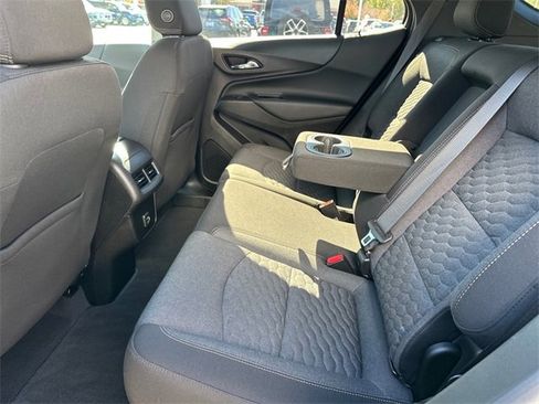 Used 2021 Chevrolet Equinox LT image 12