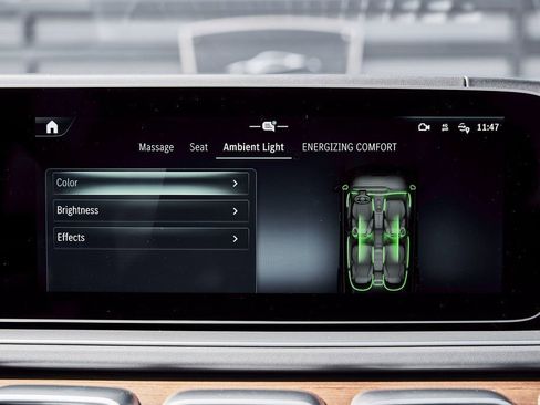 Used 2025 Mercedes-Benz Maybach GLS 600 4MATIC image 89