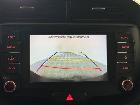 Used 2020 Kia Soul LX FWD image 20