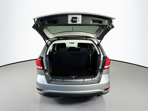 Used 2019 Dodge Journey SE w/ Connectivity Group FWD image 27