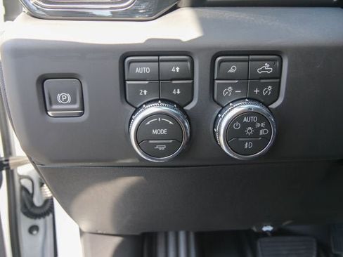 New 2026 GMC Sierra 1500 AT4 w/ AT4 Premium Package AWD/4WD image 20